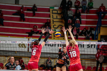 2018-11-28 -  - CEV CUP UNET E WORK BUSTO ARSIZIO VS DRESDNAR FC - CEV CUP WOMEN - VOLLEYBALL