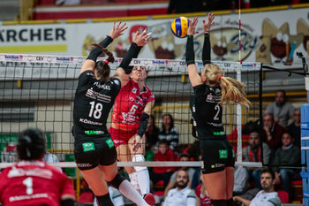 2018-11-28 -  - CEV CUP UNET E WORK BUSTO ARSIZIO VS DRESDNAR FC - CEV CUP WOMEN - VOLLEYBALL