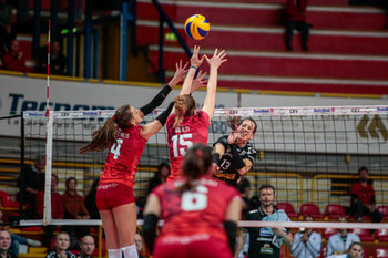 28/11/2018 -  - CEV CUP UNET E WORK BUSTO ARSIZIO VS DRESDNAR FC - CEV CUP WOMEN - VOLLEY