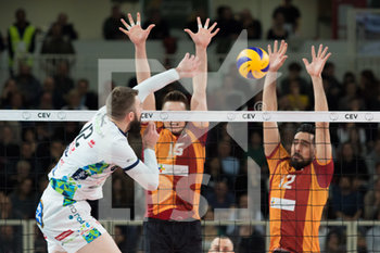 2019-03-19 - attacco di Kovacevic - TRENTINO ITAS - GALATASARAY ISTANBUL - CEV CUP - VOLLEYBALL
