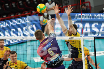2021-03-02 - ster horst thijs (n.5 hitter spicker sir safety conad perugia) schiaccia - SIR SICOMA MONINI PERUGIA VS LEO SHOES MODENA - CHAMPIONS LEAGUE MEN - VOLLEYBALL